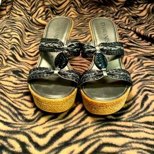 Damiani’s Sexy Black Wedges